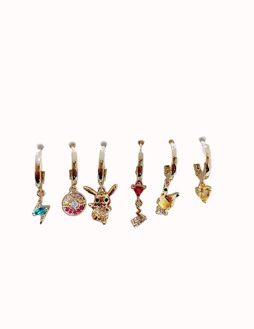 Set de aretes Pikachu Nira con acabado pulido zirconia cúbica