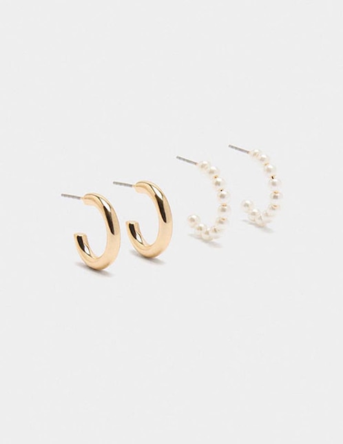 Set de aretes Stay Classy con acabado brillante perla 1