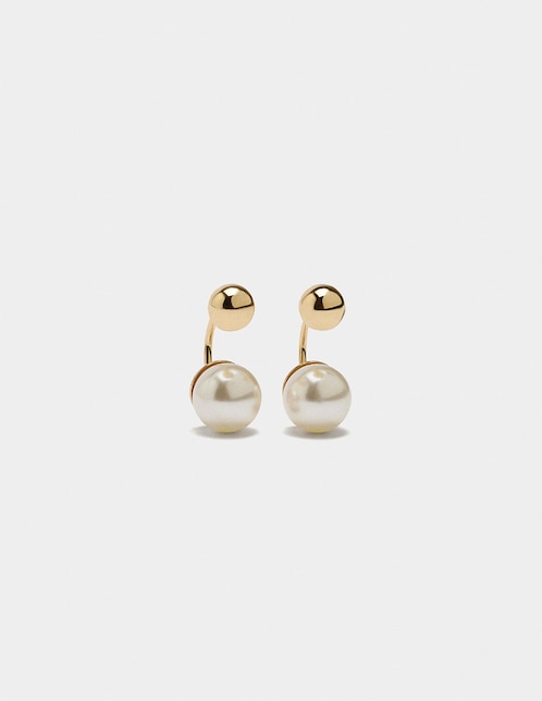 Aretes cortos Stay Mixed con acabado pavé perla