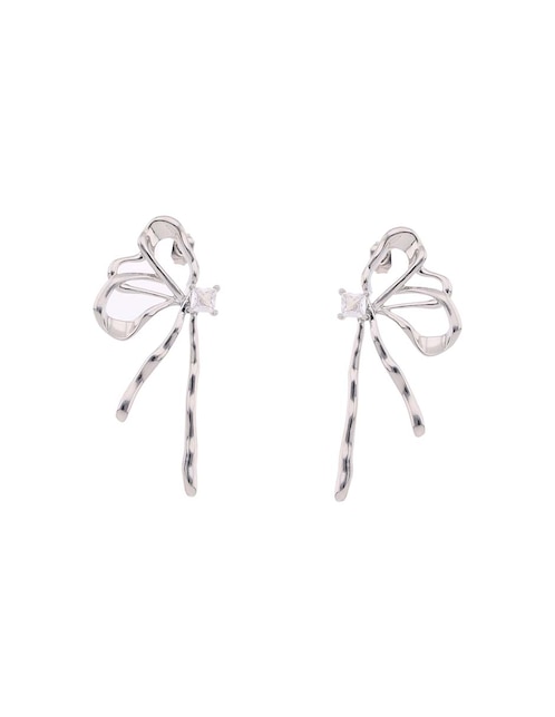 Aretes largos con acabado brillante 1