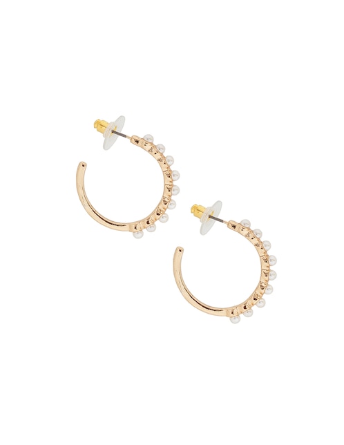 Aretes huggies Map con acabado lustre perla