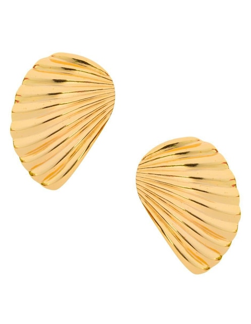 Aretes de concha Nuvi con acabado chapa de oro