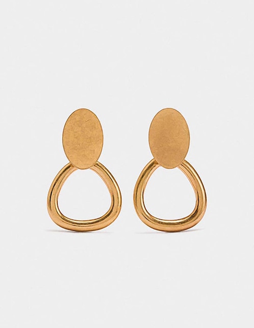 Aretes cortos con acabado pulido 1