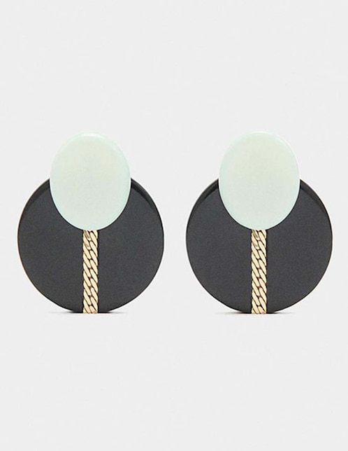 Aretes cortos con acabado liso 1