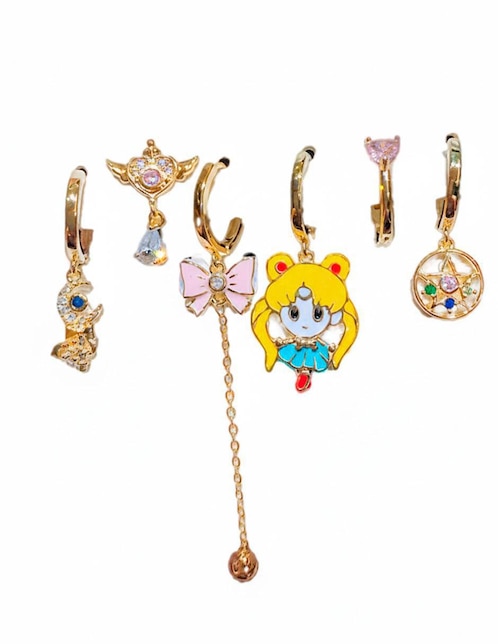 NIRA Set de aretes de diferentes diseños Sailor Moon Nira Anime con acabado baño de oro 10 K