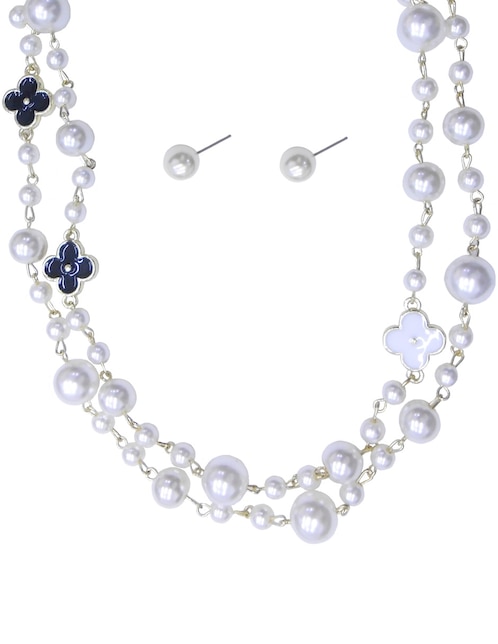 Aretes y collar 1