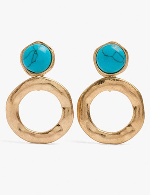 Aretes cortos con acabado mate 1