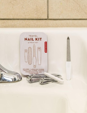Set de manicure manual Kikkerland de acero inoxidable con 4 piezas