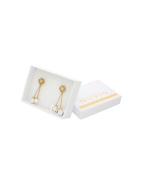 Aretes de trébol Nuvi Trebol con acabado brillante
