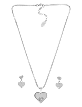 Aretes y collar de corazón Nuvi