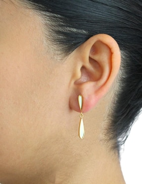 Aretes Nuvi con acabado brillante