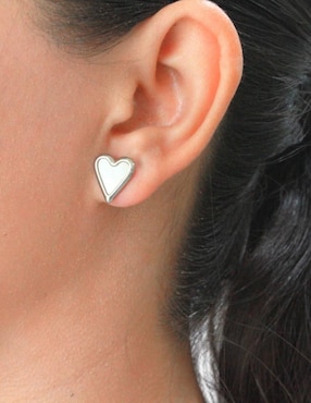 Broqueles de corazón Nuvi con acabado brillante