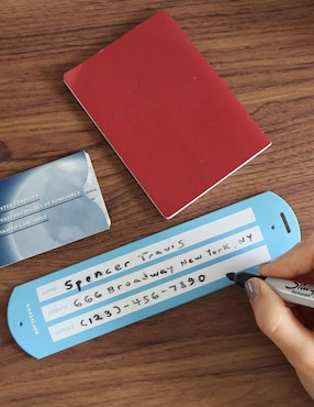 Identificador de maleta Kikkerland Viaje forma rectangular de silicón