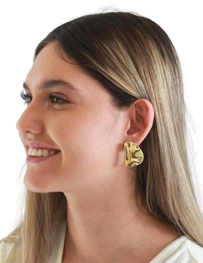 Aretes circulares Nuvi con acabado brillante