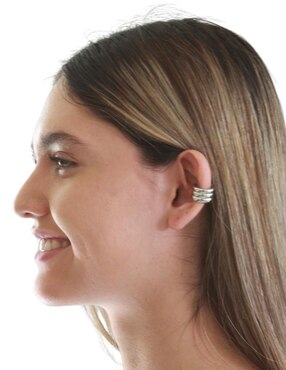 Aretes circulares Nuvi con acabado brillante