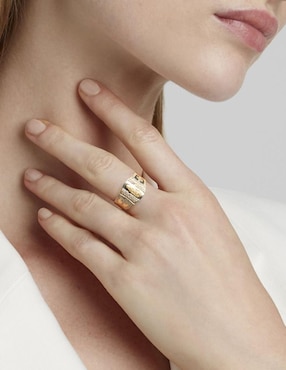 Anillo Unlimited By Ob 10 k de oro zirconia brillante