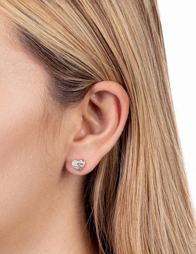 Broqueles de corazón Lenna de oro con acabado brillante zirconia