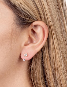 Aretes redondos Lenna de oro con acabado brillante zirconia