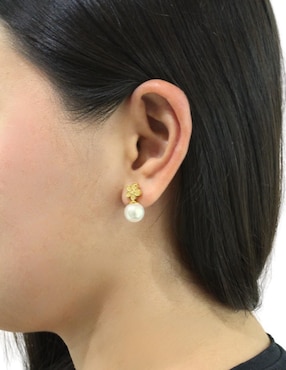 Broqueles de flor Nuvi con acabado brillante imitación perla