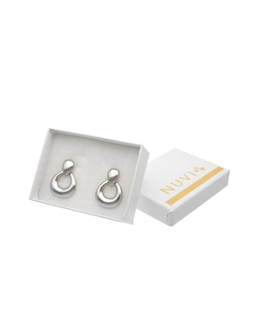 Aretes ovalados Nuvi Tendencias con acabado brillante