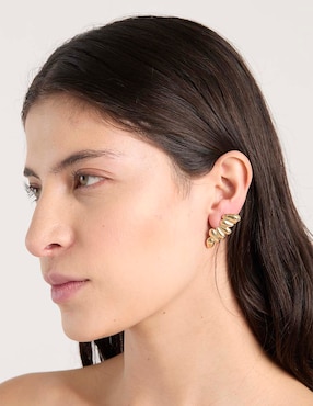 Aretes largos Map con acabado pulido