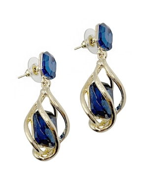 Aretes largos de gota Map con acabado martillado