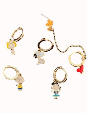 Set de aretes Snoopy Nira Peanuts con acabado pulido zirconia cúbica