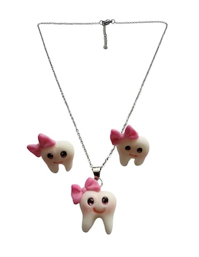 Aretes y collar Limerence by Claudia Herrera Muela dentista