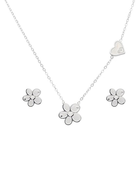 Aretes y collar de flor Nuvi