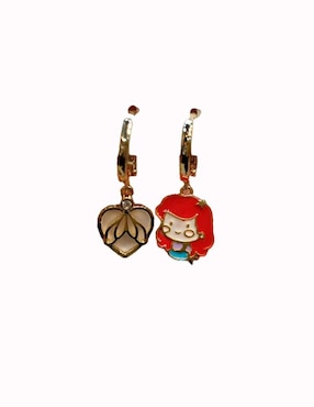 Set de aretes Nira Princesas con acabado pulido zirconia cúbica