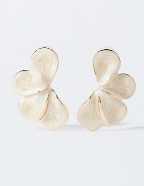 Aretes largos Parfois con acabado brillante