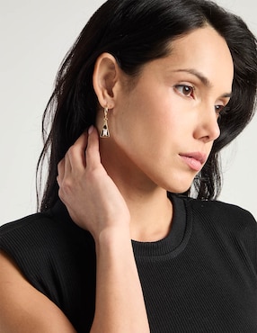 Aretes largos Map con acabado brillante fantasía