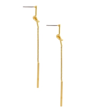 Aretes largos Map con acabado texturizado