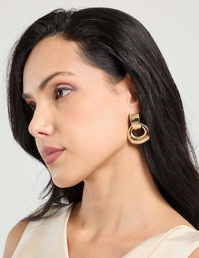 Aretes largos Map con acabado brillante