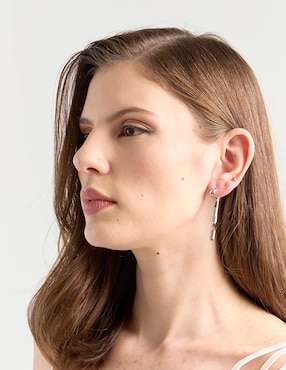 Aretes largos Map con acabado brillante