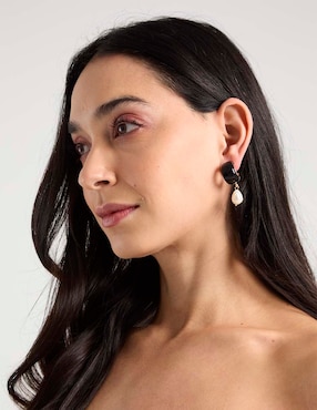 Aretes largos Lieb con acabado brillante