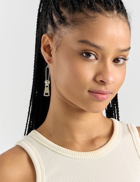 Aretes largos That's It con acabado brillante