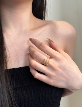 Anillo Yoiko Elisea de plata P 925 zirconia con acabado baño de oro