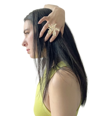 Anillo de flor Map martillado