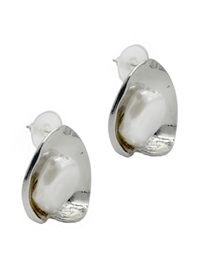 Aretes cortos Map con acabado liso