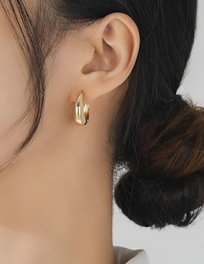 Set de aretes Xtellar con acabado pulido