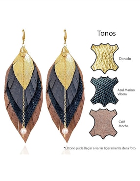 Aretes largos de pluma Vangania con acabado baño de oro 18 k