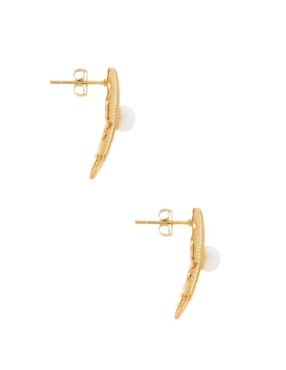 Aretes de hoja Nuvi con acabado brillante