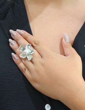 Anillo de flor Nuvi brillante