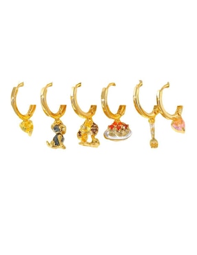 Set de aretes La dama y el vagabundo Nira de oro laminado 10 K con acabado pulido zirconia cúbica