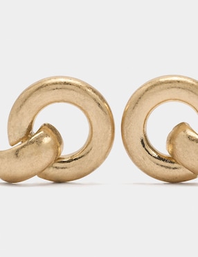 Aretes cortos Parfois con acabado brillante
