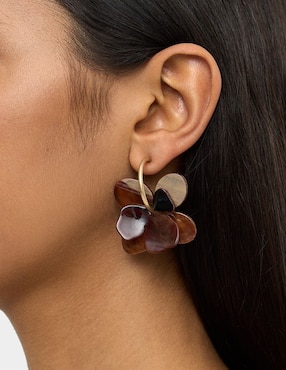 Aretes largos Parfois Trend con acabado pulido
