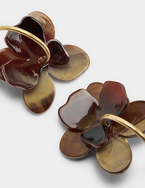 Aretes largos Parfois Trend con acabado pulido