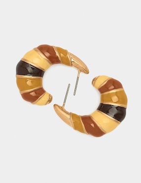 Aretes largos Parfois Amber con acabado esmaltado