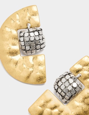 Aretes largos Parfois con acabado brillante
